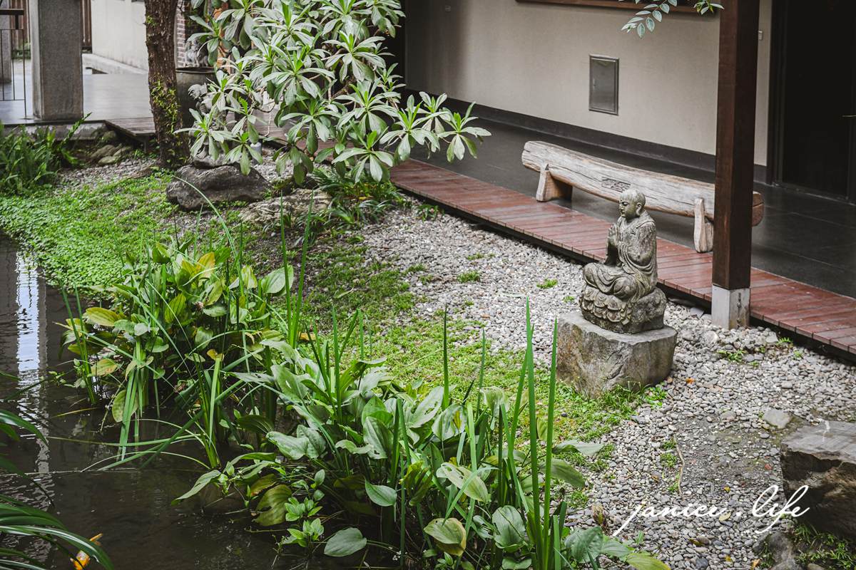 宜蘭員山景點 宜蘭員山旅遊 宜蘭景點 宜蘭旅遊 北后寺 宜蘭縣員山鄉八甲路4號 泥塑大佛 北后寺停車 潔妮食旅生活 