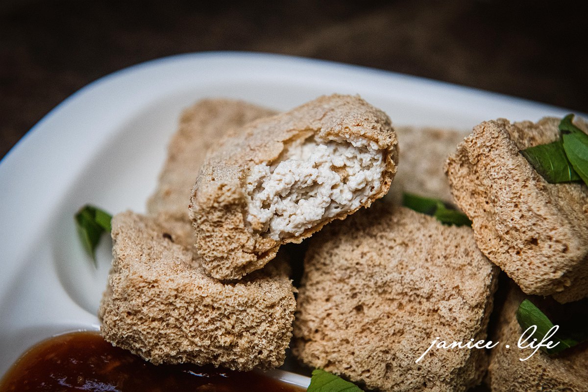 台東美食|曾記脆皮臭豆腐|在地人推薦台東必吃|超大份酥香蚵仔煎.外酥內嫩臭豆腐 - 第10張圖 台東美食 台東小吃 台東在地人推薦必吃 曾記脆皮臭豆腐 台東蚵仔煎 台東臭豆腐 台東縣台東市精誠路197號 台東豬血湯 潔妮食旅生活