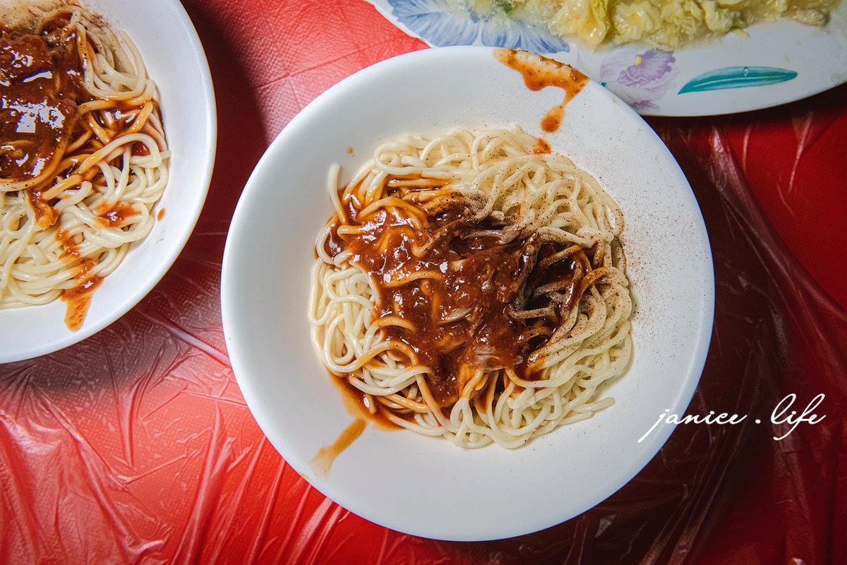 嘉義美食 嘉義民雄美食 嘉義鵝肉 嘉義縣民雄鄉和平路25-1號 茶鵝 炸水晶魚 蝦仁滑蛋 民雄鵝肉慶菜單 民雄鵝肉慶停車 民雄鵝肉推薦 潔妮食旅生活