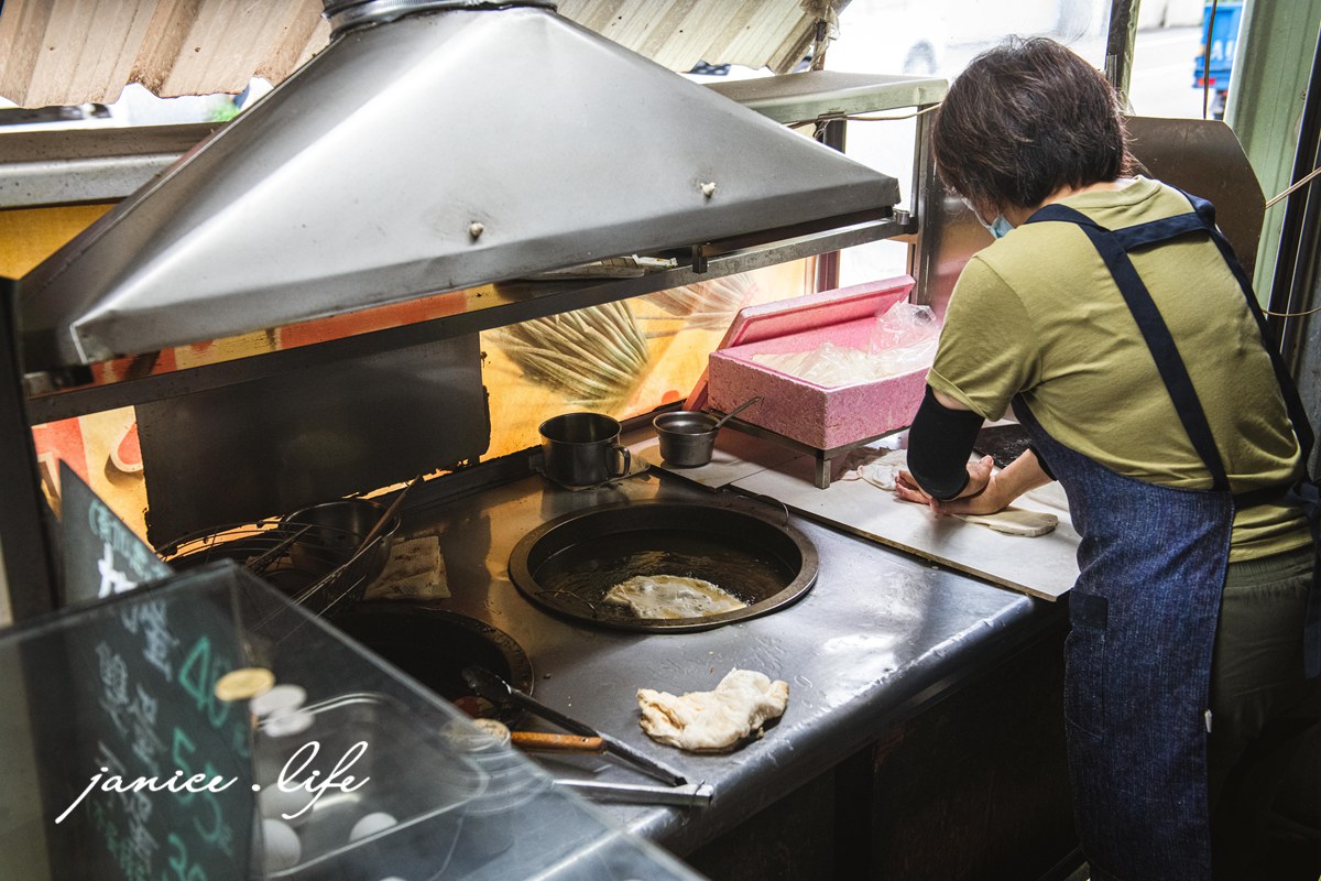八德美食 明鑫汽車煎炸蔥油餅 八德在地小吃 桃園市八德區中山一路3號 八德推薦美食 潔妮食旅生活 