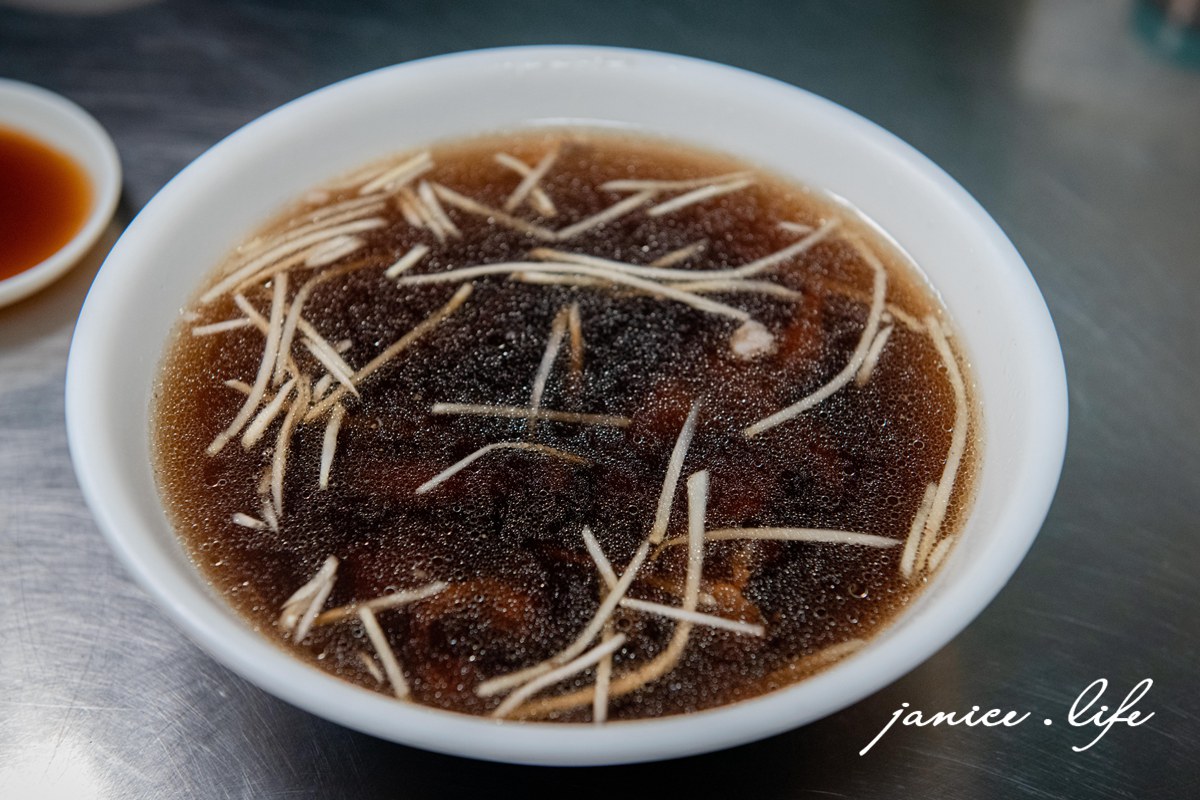 屏東南州美食|南州羊肉店|在地人也很常吃的羊肉老店|苦瓜羊肉.沙茶羊肉.羊肉湯 - 第13張圖 屏東南州美食 南州羊肉店 屏東縣南州鄉仁里路60號 苦瓜羊肉 屏東羊肉 潔妮食旅生活 屏東旅遊 南州羊肉店菜單