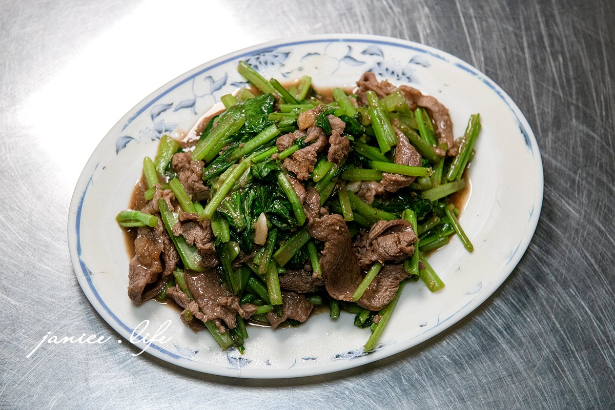 屏東南州美食|南州羊肉店|在地人也很常吃的羊肉老店|苦瓜羊肉.沙茶羊肉.羊肉湯 - 第6張圖 屏東南州美食 南州羊肉店 屏東縣南州鄉仁里路60號 苦瓜羊肉 屏東羊肉 潔妮食旅生活 屏東旅遊 南州羊肉店菜單