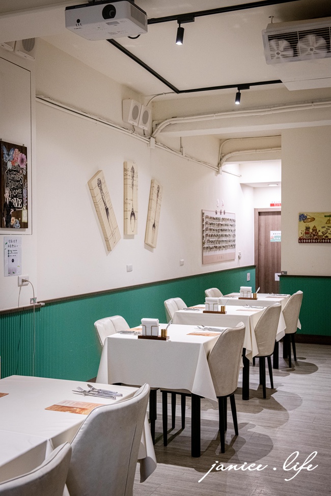 拾青春Legumes 桃園市中壢區中央西路二段34號 拾青春菜單 拾青春停車 中壢約會餐廳 中壢餐廳推薦 潔妮食旅生活 拾青春低消 中壢美食 地中海料理 儀式感 中壢寵物友善餐廳 