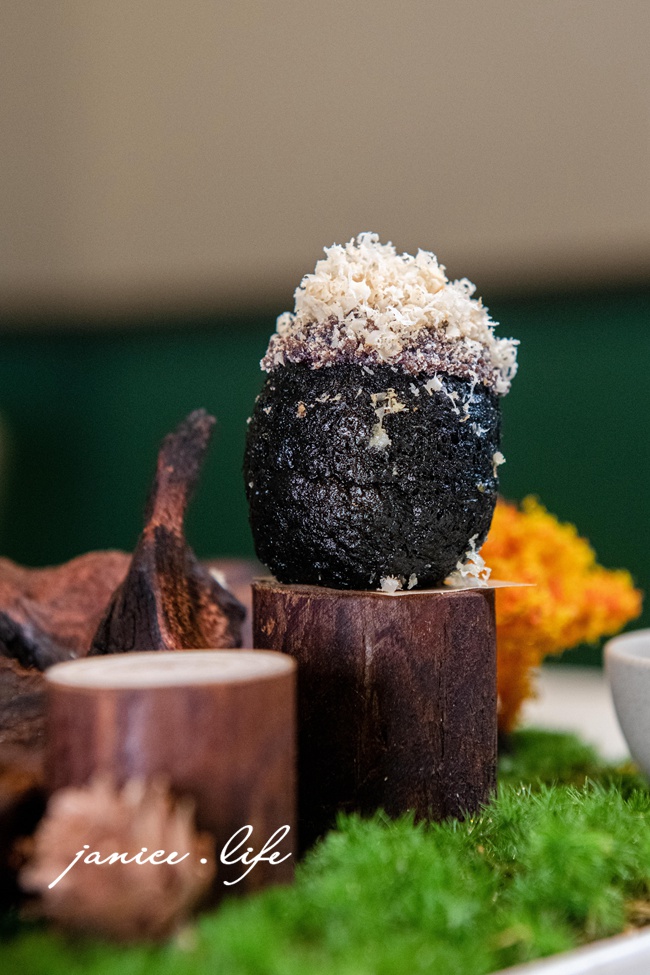 拾青春Legumes 桃園市中壢區中央西路二段34號 拾青春菜單 拾青春停車 中壢約會餐廳 中壢餐廳推薦 潔妮食旅生活 拾青春低消 中壢美食 地中海料理 儀式感 中壢寵物友善餐廳 地中海飲食