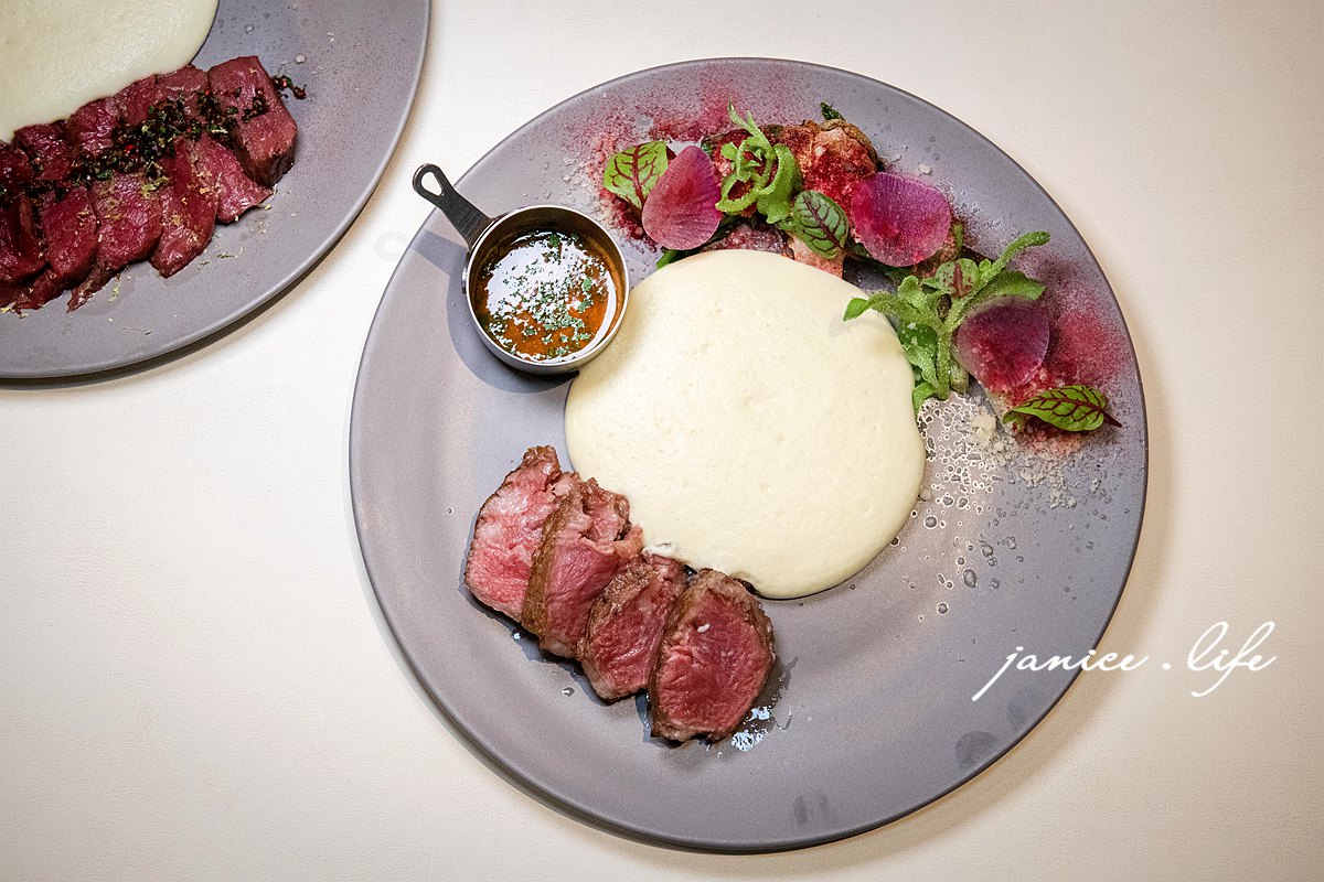 拾青春Legumes 桃園市中壢區中央西路二段34號 拾青春菜單 拾青春停車 中壢約會餐廳 中壢餐廳推薦 潔妮食旅生活 拾青春低消 中壢美食 地中海料理 儀式感 中壢寵物友善餐廳 地中海飲食