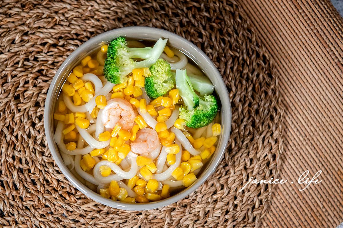 玄羽皇家滴雞精 玄羽皇家雞油蔥醬 滴雞精推薦 潔妮食旅生活 滴雞精開箱