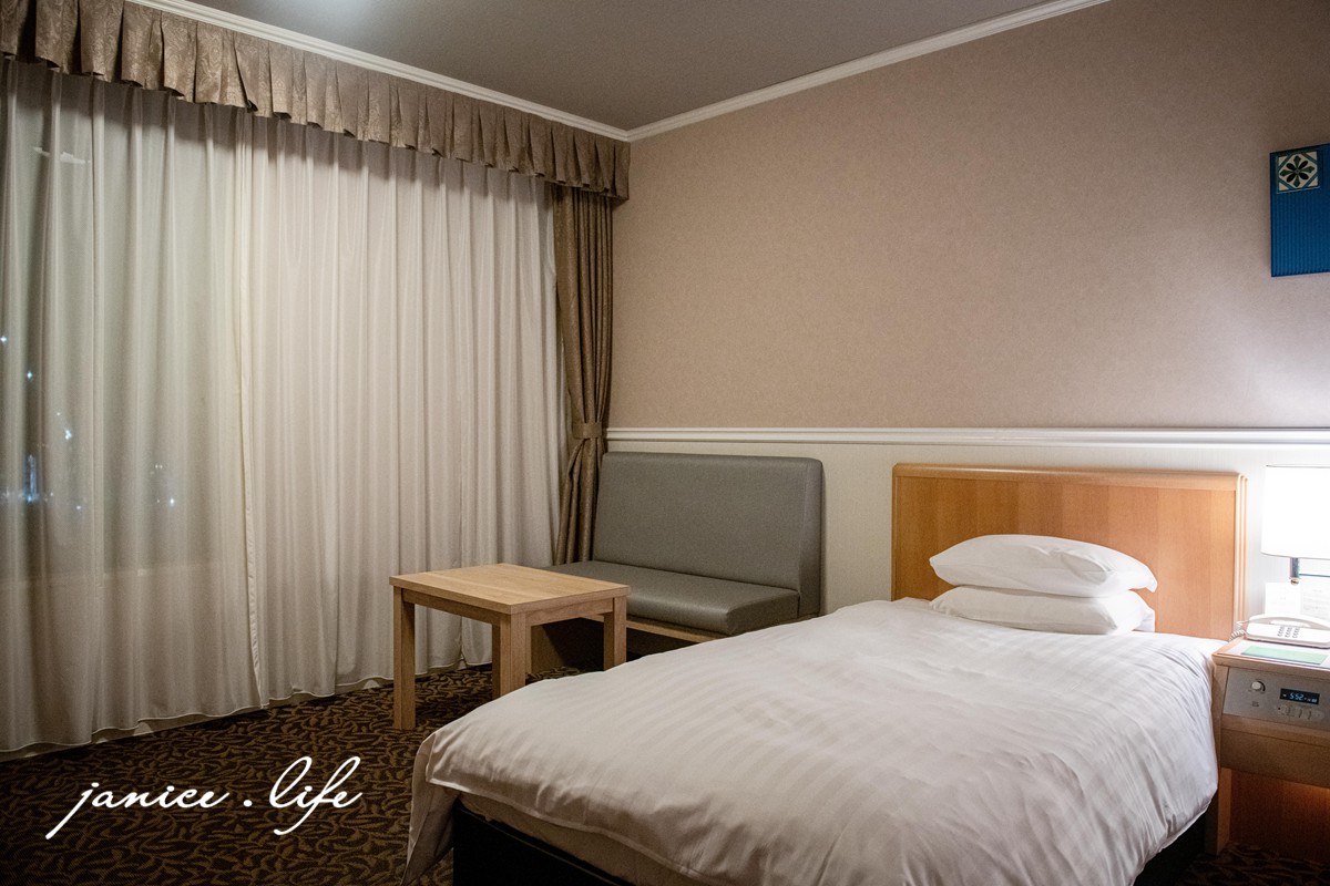 廣島尾道住宿|グリーンヒルホテル尾道 綠丘飯店尾道 GREENHILL HOTEL ONOMICHI|眺望尾道海峽美景.距離JR尾道站步行2分鐘 - 第12張圖 廣島尾道住宿 綠丘飯店尾道 グリーンヒルホテル尾道 GREENHILL HOTEL ONOMICHI 広島県尾道市東御所町9-1 四國自由行 四國旅遊 四國自駕 尾道景點 尾道飯店 潔妮食旅生活 日本自由行 日本旅遊 日本飯店 尾道海峽 尾道站