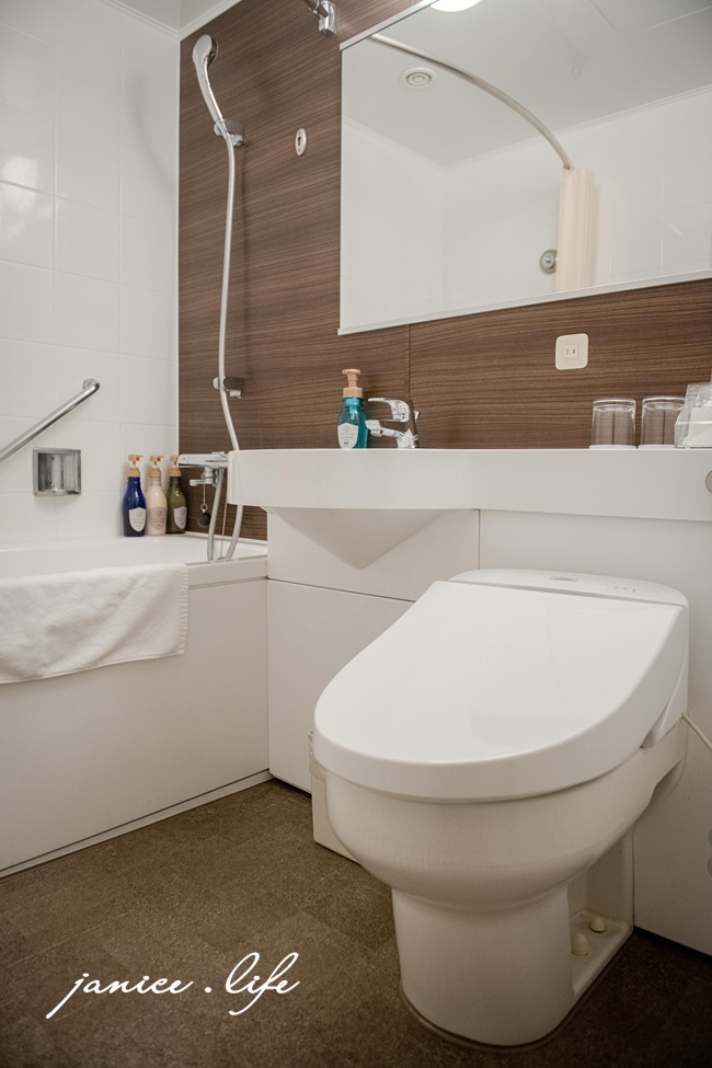 廣島尾道住宿|グリーンヒルホテル尾道 綠丘飯店尾道 GREENHILL HOTEL ONOMICHI|眺望尾道海峽美景.距離JR尾道站步行2分鐘 - 第15張圖 廣島尾道住宿 綠丘飯店尾道 グリーンヒルホテル尾道 GREENHILL HOTEL ONOMICHI 広島県尾道市東御所町9-1 四國自由行 四國旅遊 四國自駕 尾道景點 尾道飯店 潔妮食旅生活 日本自由行 日本旅遊 日本飯店 尾道海峽 尾道站