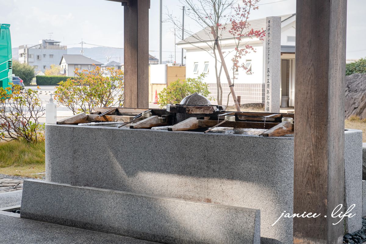 日本岡山景點|吉備津神社 きびつじんじゃ|小時候的桃太郎傳說|靜逸美麗的木造迴廊 - 第7張圖 日本岡山景點 吉備津神社 きびつじんじゃ Kibitsujinja shrine 岡山縣岡山市北區吉備津931 吉備津神社交通方式 吉備津神社迴廊 潔妮食旅生活 四國自由行 四國自駕 日本自由行 日本自駕 桃太郎傳說 吉備津神社御朱印