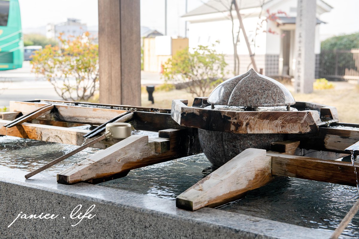 日本岡山景點|吉備津神社 きびつじんじゃ|小時候的桃太郎傳說|靜逸美麗的木造迴廊 - 第8張圖 日本岡山景點 吉備津神社 きびつじんじゃ Kibitsujinja shrine 岡山縣岡山市北區吉備津931 吉備津神社交通方式 吉備津神社迴廊 潔妮食旅生活 四國自由行 四國自駕 日本自由行 日本自駕 桃太郎傳說 吉備津神社御朱印