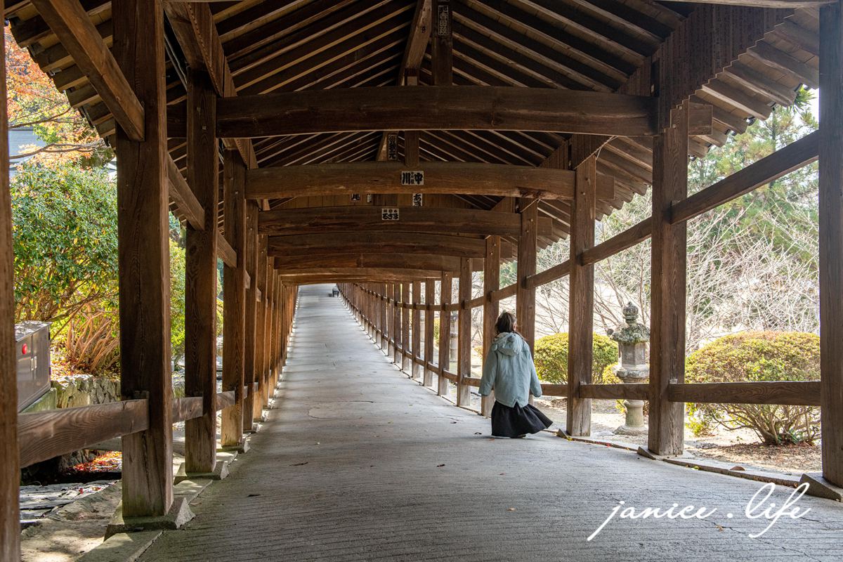日本岡山景點|吉備津神社 きびつじんじゃ|小時候的桃太郎傳說|靜逸美麗的木造迴廊 - 第24張圖 日本岡山景點 吉備津神社 きびつじんじゃ Kibitsujinja shrine 岡山縣岡山市北區吉備津931 吉備津神社交通方式 吉備津神社迴廊 潔妮食旅生活 四國自由行 四國自駕 日本自由行 日本自駕 桃太郎傳說 吉備津神社御朱印