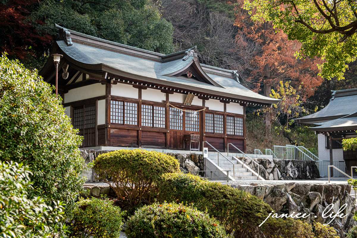 日本岡山景點|吉備津神社 きびつじんじゃ|小時候的桃太郎傳說|靜逸美麗的木造迴廊 - 第14張圖 日本岡山景點 吉備津神社 きびつじんじゃ Kibitsujinja shrine 岡山縣岡山市北區吉備津931 吉備津神社交通方式 吉備津神社迴廊 潔妮食旅生活 四國自由行 四國自駕 日本自由行 日本自駕 桃太郎傳說 吉備津神社御朱印
