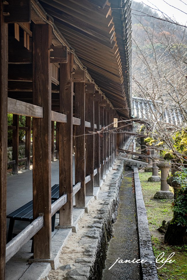 日本岡山景點|吉備津神社 きびつじんじゃ|小時候的桃太郎傳說|靜逸美麗的木造迴廊 - 第27張圖 日本岡山景點 吉備津神社 きびつじんじゃ Kibitsujinja shrine 岡山縣岡山市北區吉備津931 吉備津神社交通方式 吉備津神社迴廊 潔妮食旅生活 四國自由行 四國自駕 日本自由行 日本自駕 桃太郎傳說 吉備津神社御朱印