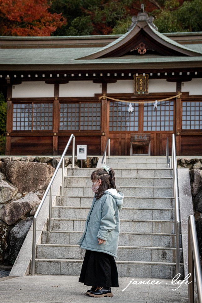 日本岡山景點|吉備津神社 きびつじんじゃ|小時候的桃太郎傳說|靜逸美麗的木造迴廊 - 第15張圖 日本岡山景點 吉備津神社 きびつじんじゃ Kibitsujinja shrine 岡山縣岡山市北區吉備津931 吉備津神社交通方式 吉備津神社迴廊 潔妮食旅生活 四國自由行 四國自駕 日本自由行 日本自駕 桃太郎傳說 吉備津神社御朱印