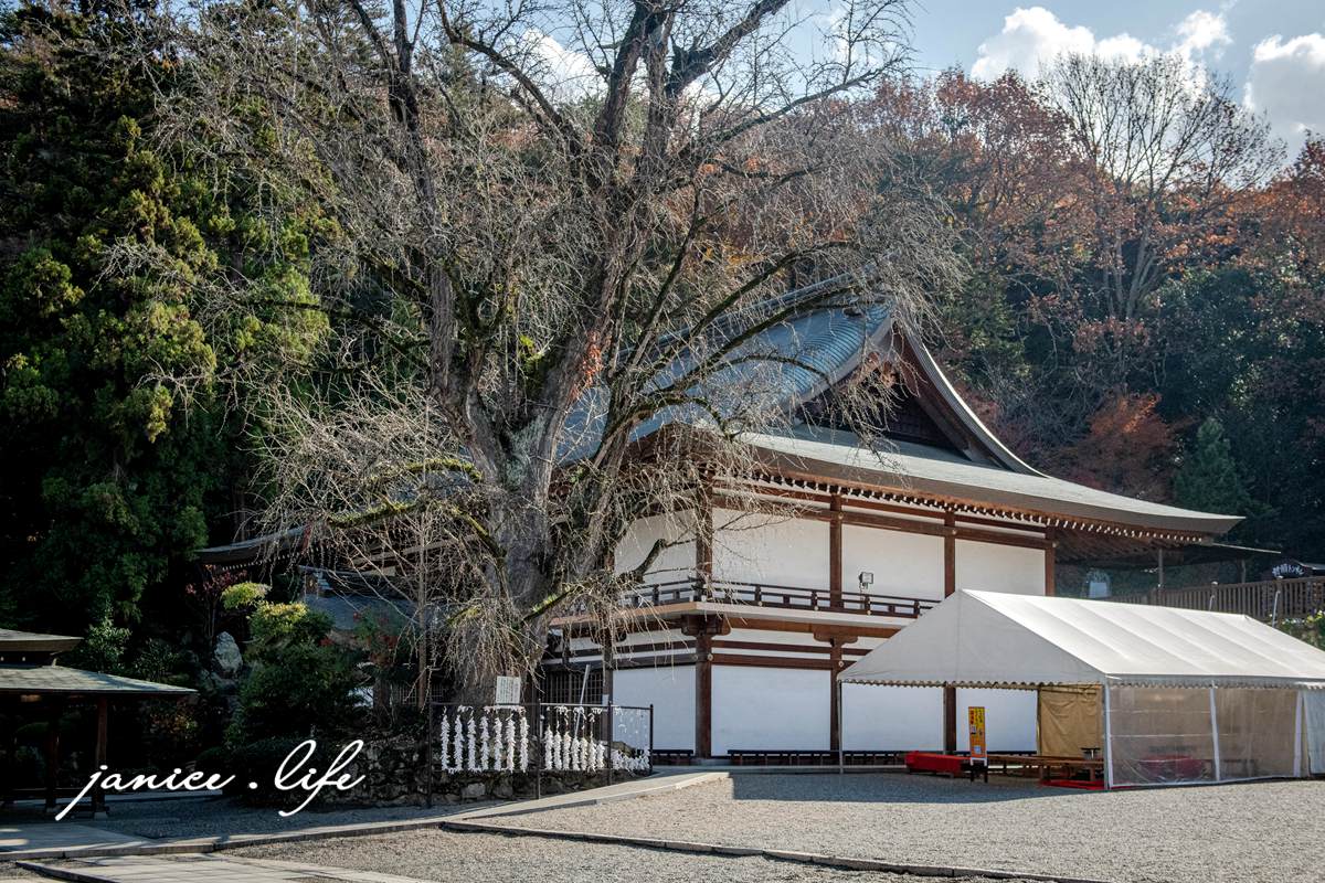 日本岡山景點|吉備津神社 きびつじんじゃ|小時候的桃太郎傳說|靜逸美麗的木造迴廊 - 第18張圖 日本岡山景點 吉備津神社 きびつじんじゃ Kibitsujinja shrine 岡山縣岡山市北區吉備津931 吉備津神社交通方式 吉備津神社迴廊 潔妮食旅生活 四國自由行 四國自駕 日本自由行 日本自駕 桃太郎傳說 吉備津神社御朱印