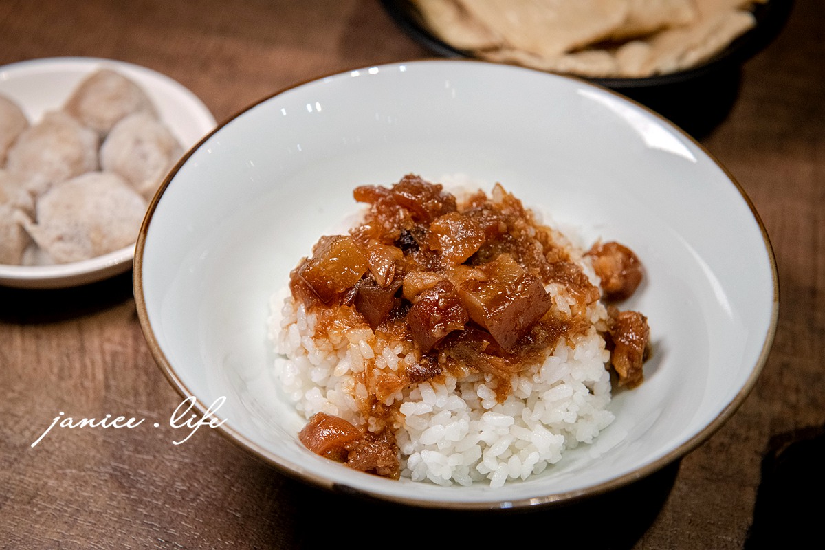 宜蘭冬山 大谷目糧倉鍋物東北酸白菜 宜蘭縣冬山鄉永興路二段48號 烤牛奶饅頭 三星蔥油餅 宜蘭火鍋 宜蘭冬山美食 潔妮食旅生活 大谷目糧倉鍋物菜單 宜蘭cp值高火鍋 