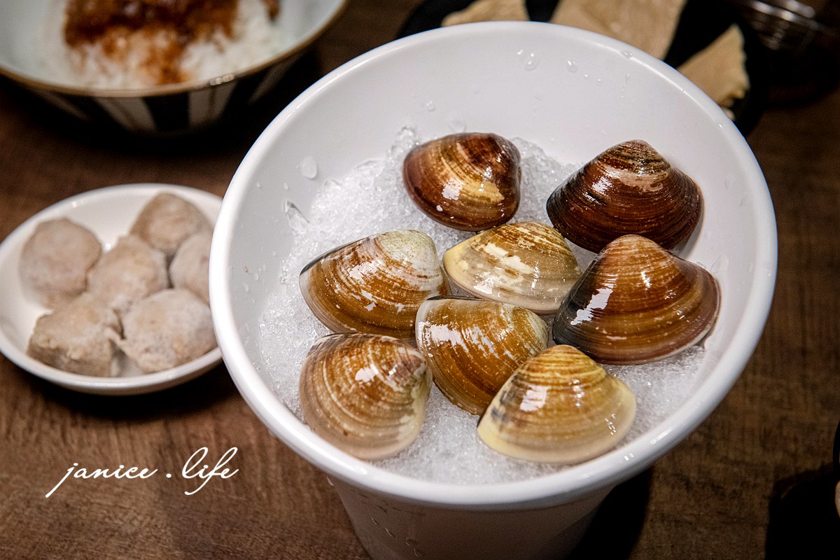 宜蘭冬山 大谷目糧倉鍋物東北酸白菜 宜蘭縣冬山鄉永興路二段48號 烤牛奶饅頭 三星蔥油餅 宜蘭火鍋 宜蘭冬山美食 潔妮食旅生活 大谷目糧倉鍋物菜單 宜蘭cp值高火鍋 