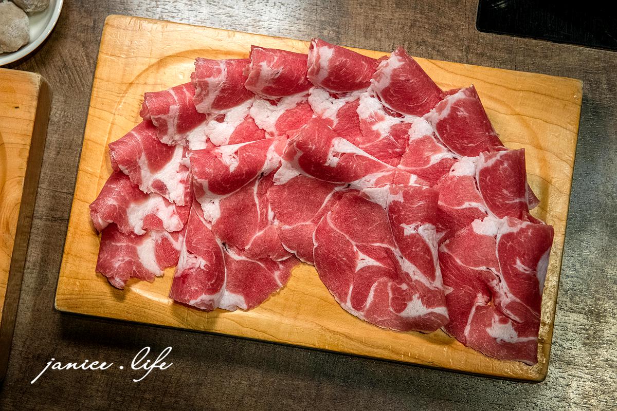 宜蘭冬山 大谷目糧倉鍋物東北酸白菜 宜蘭縣冬山鄉永興路二段48號 烤牛奶饅頭 三星蔥油餅 宜蘭火鍋 宜蘭冬山美食 潔妮食旅生活 大谷目糧倉鍋物菜單 宜蘭cp值高火鍋 