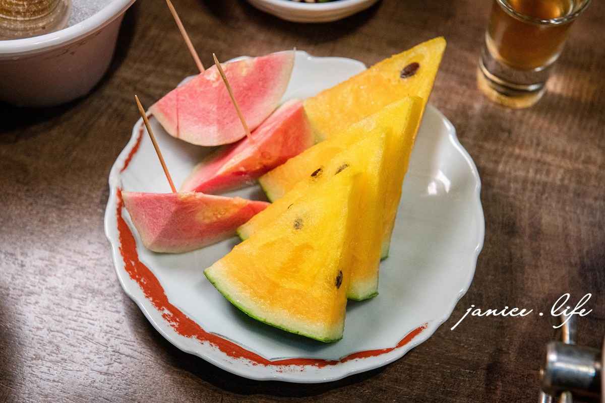 宜蘭冬山 大谷目糧倉鍋物東北酸白菜 宜蘭縣冬山鄉永興路二段48號 烤牛奶饅頭 三星蔥油餅 宜蘭火鍋 宜蘭冬山美食 潔妮食旅生活 大谷目糧倉鍋物菜單 宜蘭cp值高火鍋 