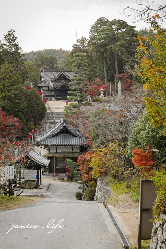 日本自由行 日本自駕 四國自由行 四國自駕 日本四國行程規劃 潔妮食旅生活 日本四國景點推薦 日本四國美食餐廳推薦 日本四國住宿飯店 日本四國租車 日本四國網路 日本岡山龍泉寺 岡山市北区下足守９００ 最上本山御瀧龍泉寺 龍泉寺御朱印 https://ryusenji.jpn.org/ 日本岡山賞楓 日本賞楓勝地 龍泉寺停車 龍泉寺賞楓