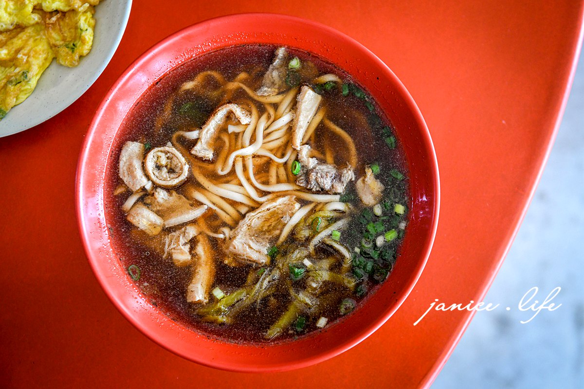 屏東美食 屏東佳冬美食 阿娟牛肉店 屏東牛肉麵 屏東縣佳冬鄉大豐路746之1號 牛肉麵 牛雜麵 炒牛雜 阿娟牛肉店停車 阿娟牛肉店位置 阿娟牛肉店菜單 潔妮食旅生活