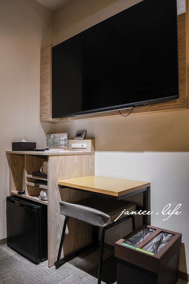 スーパーホテル丸亀駅前  SUPER HOTEL Marugame 香川県丸亀市通町142-1Station 四國香川住宿飯店 SUPER HOTEL停車 SUPER HOTEL位置  
日本自由行 日本自駕 四國自由行 四國自駕 日本四國行程規劃 潔妮食旅生活 日本四國景點推薦  日本四國美食餐廳推薦 日本四國住宿飯店 