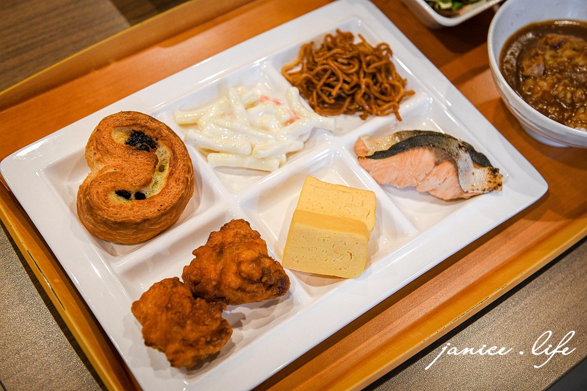 スーパーホテル丸亀駅前  SUPER HOTEL Marugame 香川県丸亀市通町142-1Station 四國香川住宿飯店 SUPER HOTEL停車 SUPER HOTEL位置  
日本自由行 日本自駕 四國自由行 四國自駕 日本四國行程規劃 潔妮食旅生活 日本四國景點推薦  日本四國美食餐廳推薦 日本四國住宿飯店 