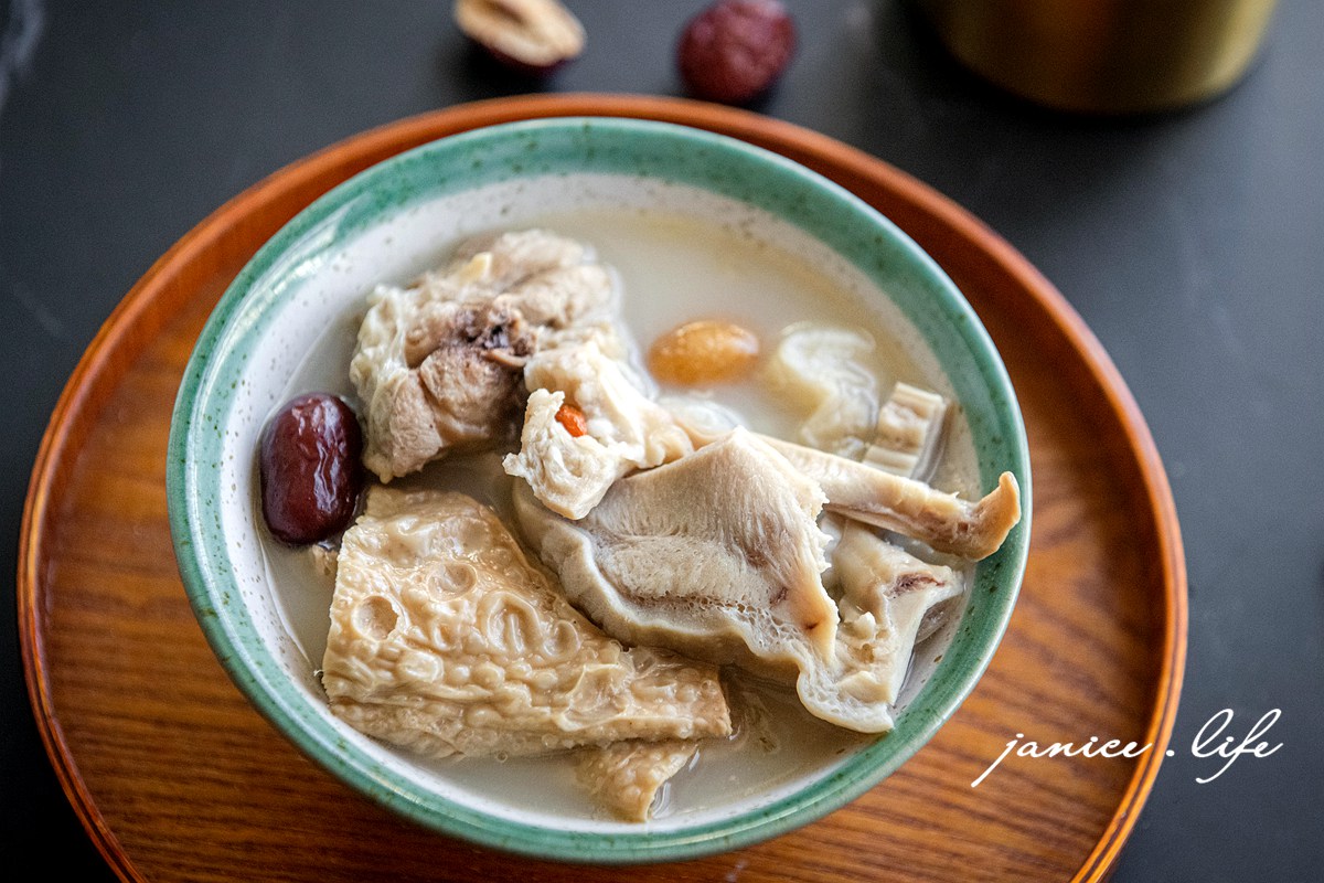 i3Fresh愛上新鮮 聖凱師 胡椒豬肚雞雙寶 宅配美食 冷凍美食 即食美食 即食料理包 加熱即食 冷凍即食包 潔妮食旅生活 下廚