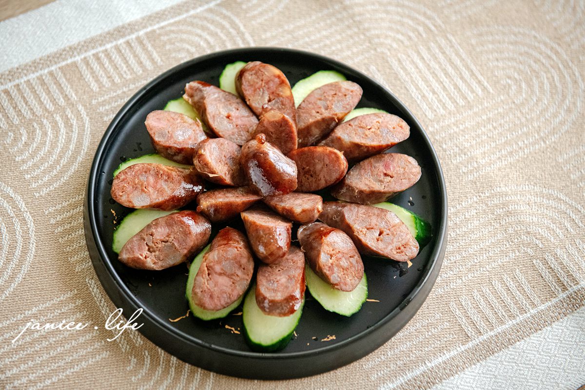 2026宅配年菜 漢來美食 飯店年菜 早鳥優惠 年菜早鳥優惠 年菜外帶推薦 辦桌超值必買組 潔妮食旅生活 宅配美食 年菜推薦 飯店年菜 宅美食 冷凍美食 冷凍年菜 復熱即食 五星飯店美食 宅配美食推薦 冷凍美食 冷凍食品 年夜飯宅配 宅配年菜 過年必買 早味台式香腸禮盒