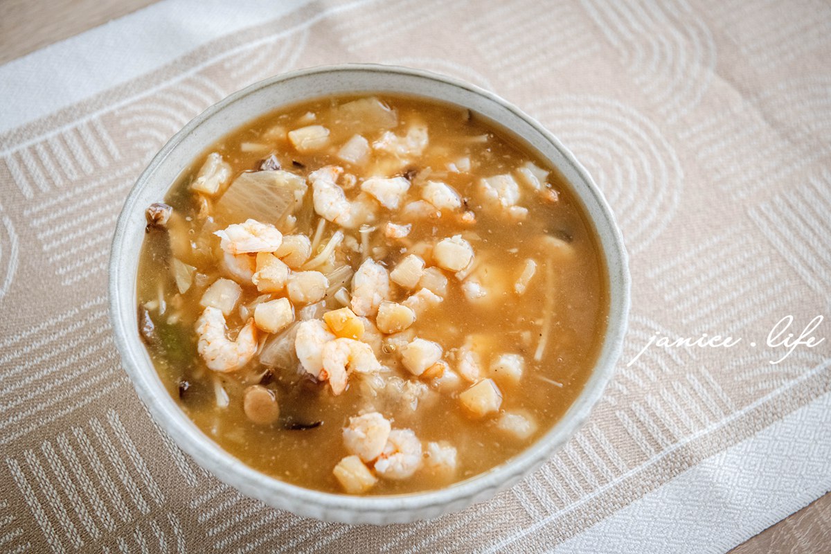 2026宅配年菜 漢來美食 飯店年菜 早鳥優惠 年菜早鳥優惠 年菜外帶推薦 辦桌超值必買組 潔妮食旅生活 宅配美食 年菜推薦 飯店年菜 宅美食 冷凍美食 冷凍年菜 復熱即食 五星飯店美食 宅配美食推薦 冷凍美食 冷凍食品 年夜飯宅配 宅配年菜 過年必買 五福極品海鮮羹