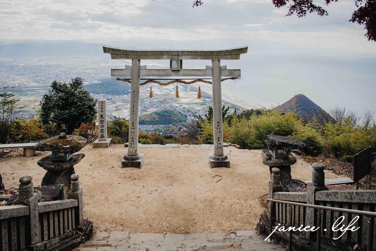 日本自由行 日本自駕 四國自由行 四國自駕 日本四國行程規劃 潔妮食旅生活 日本四國景點推薦 日本四國美食餐廳推薦 日本四國住宿飯店 高屋神社 天空鳥居