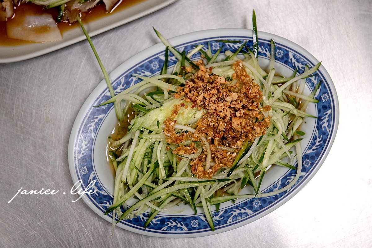 桃園中壢忠貞市場美食|阿秀米干|在地飄香40年|清爽湯頭.綜合米干.大薄片 - 第14張圖 阿秀米干 桃園忠貞市場美食 桃園市中壢區龍平路209號 桃園中壢美食 忠貞市場推薦米干 阿秀米干菜單 阿秀米干推薦 雲南美食 潔妮食旅生活 豌豆粉 米干推薦