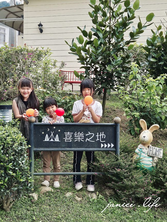 大雪山喜樂之地露營區 臺中市東勢區東坑路978-6號 大雪山喜樂之地露營區相片 大雪山喜樂之地露營區費用 大雪山喜樂之地露營區交通 大雪山喜樂之地露營區環境 台中露營 露營地推薦 露營包場推薦 潔妮食旅生活 台中旅遊