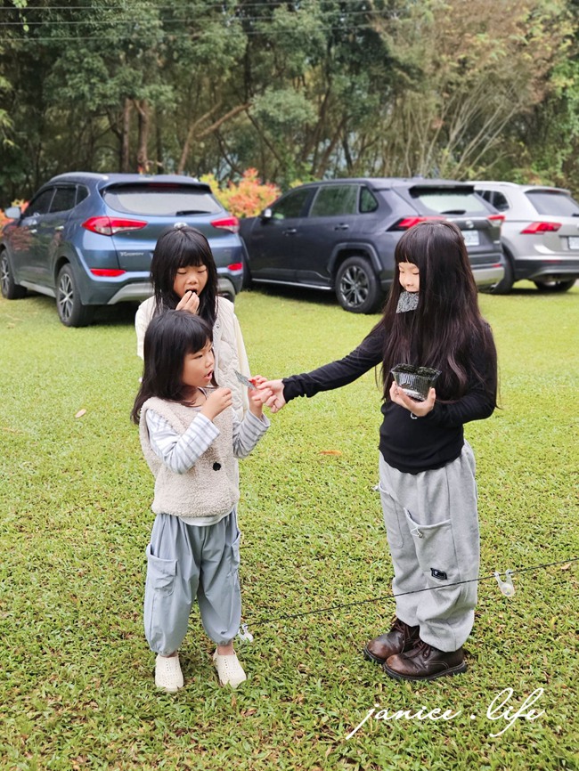 大雪山喜樂之地露營區 臺中市東勢區東坑路978-6號 大雪山喜樂之地露營區相片 大雪山喜樂之地露營區費用 大雪山喜樂之地露營區交通 大雪山喜樂之地露營區環境 台中露營 露營地推薦 露營包場推薦 潔妮食旅生活 台中旅遊