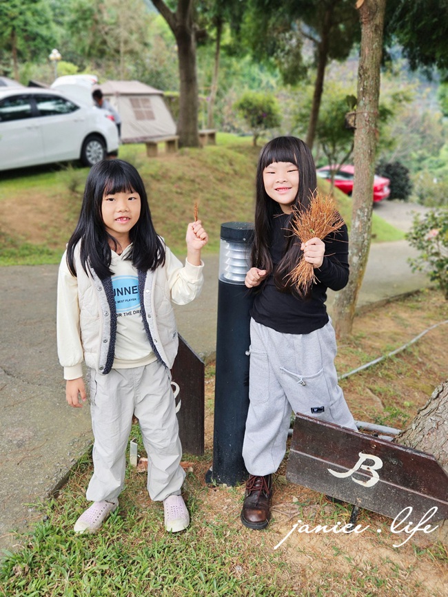 大雪山喜樂之地露營區 臺中市東勢區東坑路978-6號 大雪山喜樂之地露營區相片 大雪山喜樂之地露營區費用 大雪山喜樂之地露營區交通 大雪山喜樂之地露營區環境 台中露營 露營地推薦 露營包場推薦 潔妮食旅生活 台中旅遊
