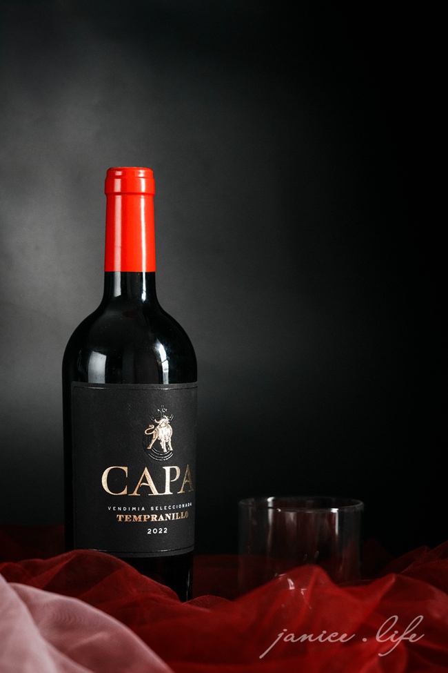 過年禮盒推薦 新年禮盒 年節禮盒推薦 馬年禮盒 城市好酒 City9 Spirits & Wines Store 城市好酒禮盒 馬年限定酒 員工新年禮物 城市好酒馬上旺旺蘋安新春禮盒 城市好酒瑬金珠寶紅酒寶馬禮盒 禮盒開箱 美酒推薦 紅酒推薦 潔妮食旅生活 https://city9.tw/ 臺南市安平區建平十二街65號