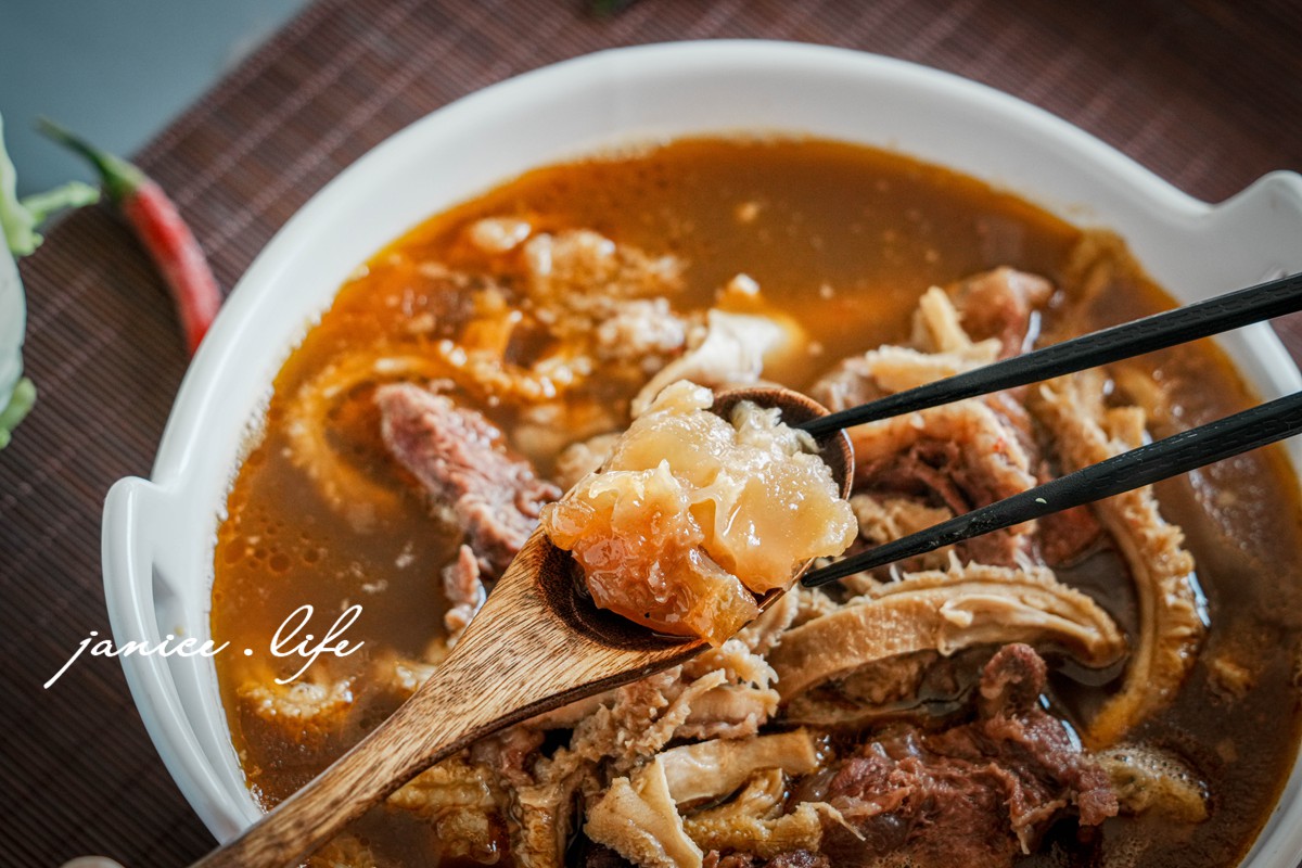 宅配美食 i3Fresh愛上新鮮 阿基師 牛三寶老饕牛肉爐 下廚 即食料理包推薦 宅配美食 宅配年菜 即食包 冷凍美食 料理包 潔妮食旅生活 年菜推薦 冷凍料理包