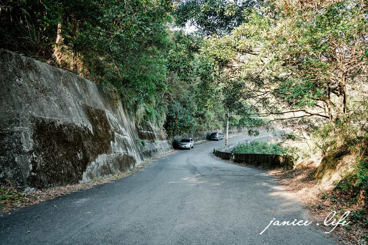 新竹景點|月眉柑園|一起採橘子|現場橘子任你吃|入園費只要50元 - 第2張圖 月眉柑園 新竹景點 新竹旅遊 新竹採橘子 新竹縣峨眉鄉石井村三鄰41-1號 潔妮食旅生活 月眉柑園橘子價目表