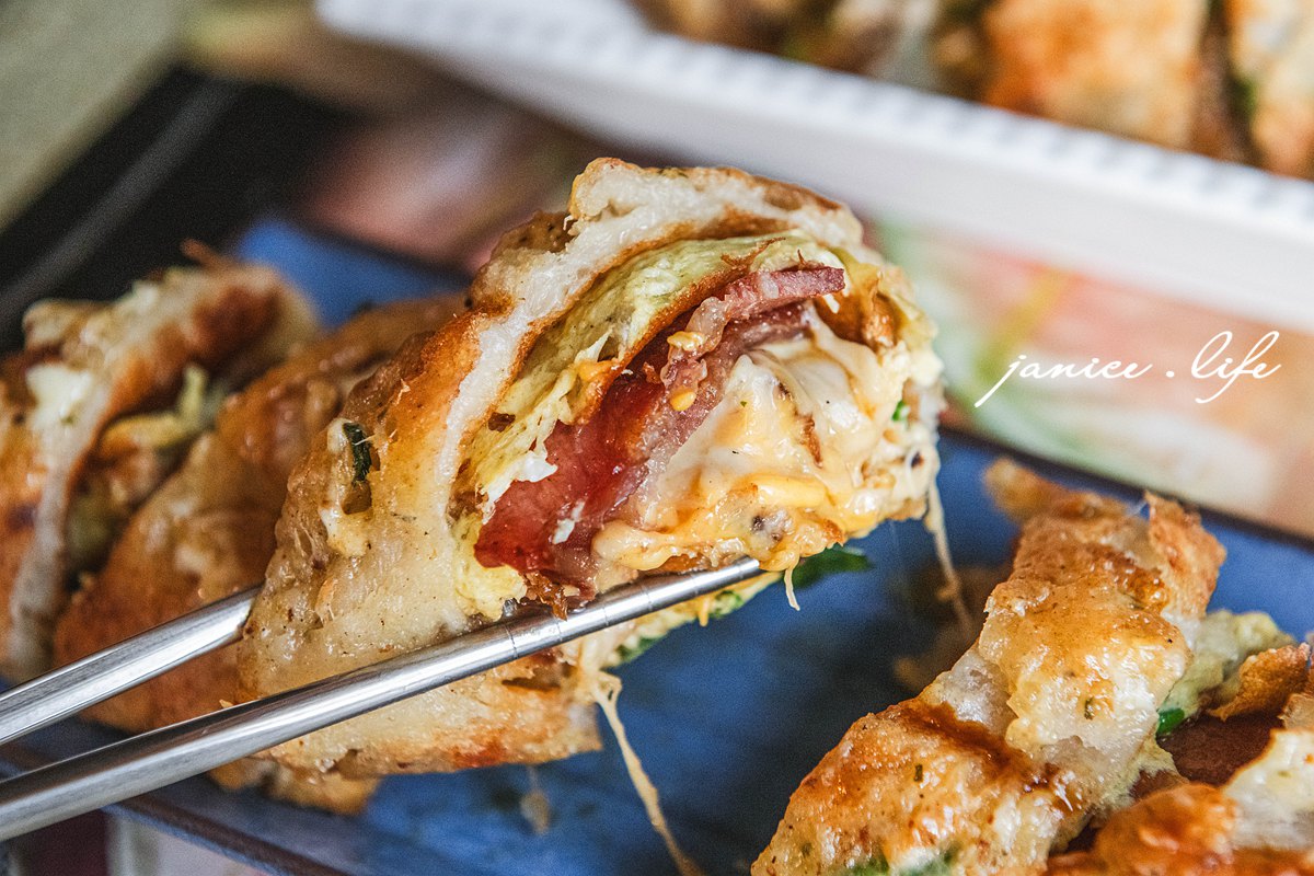 徑廣東路蔥油餅 臺東縣台東市廣東路121號 台東美食 台東小吃 台東推薦美食 台東蔥油餅 台東在地小吃 潔妮食旅生活 台東排隊美食 台東旅遊 臺東銅板美食小吃