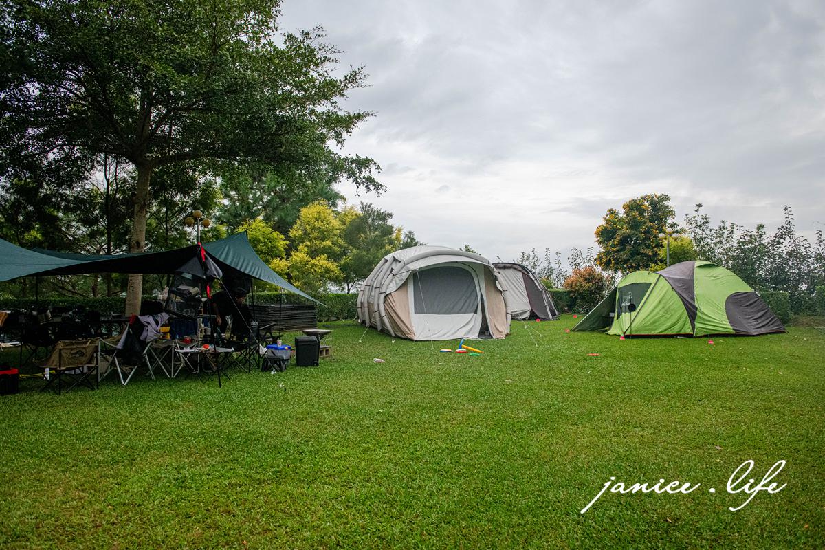 大雪山喜樂之地露營區 臺中市東勢區東坑路978-6號 大雪山喜樂之地露營區相片 大雪山喜樂之地露營區費用 大雪山喜樂之地露營區交通 大雪山喜樂之地露營區環境 台中露營 露營地推薦 露營包場推薦 潔妮食旅生活 台中旅遊 