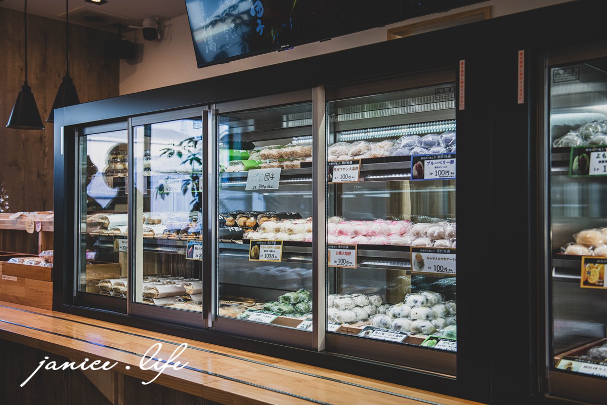 日本自由行 日本自駕 四國自由行 四國自駕 日本四國行程規劃 潔妮食旅生活 日本四國景點推薦  日本四國美食餐廳推薦 日本四國住宿飯店 日本四國租車  
菓匠将満 香川丸亀店 香川県丸亀市柞原町526-2 日本香川景點 香川美食 香川旅遊 香川伴手禮
本わらび餅 極上みたらし生団子 大福餅