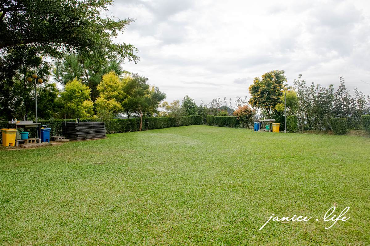 大雪山喜樂之地露營區 臺中市東勢區東坑路978-6號 大雪山喜樂之地露營區相片 大雪山喜樂之地露營區費用 大雪山喜樂之地露營區交通 大雪山喜樂之地露營區環境 台中露營 露營地推薦 露營包場推薦 潔妮食旅生活 台中旅遊 