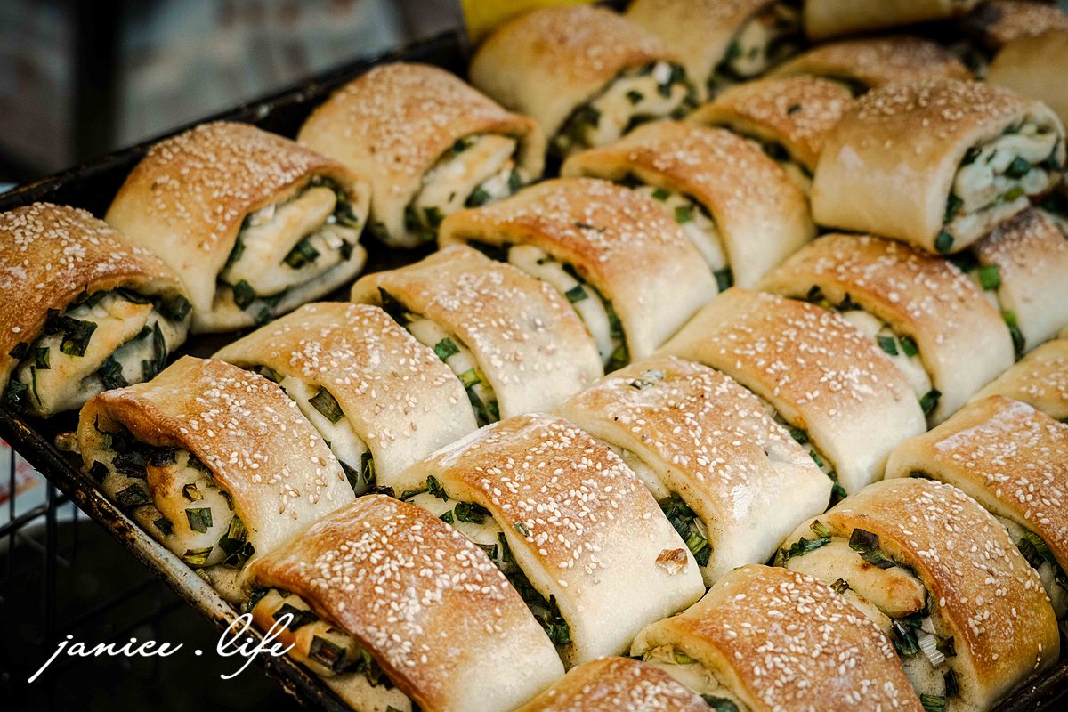 2026大溪老街必吃美食 大溪美食 大溪老街 大溪旅遊 潔妮食旅生活 老街燒餅蟹殼黃