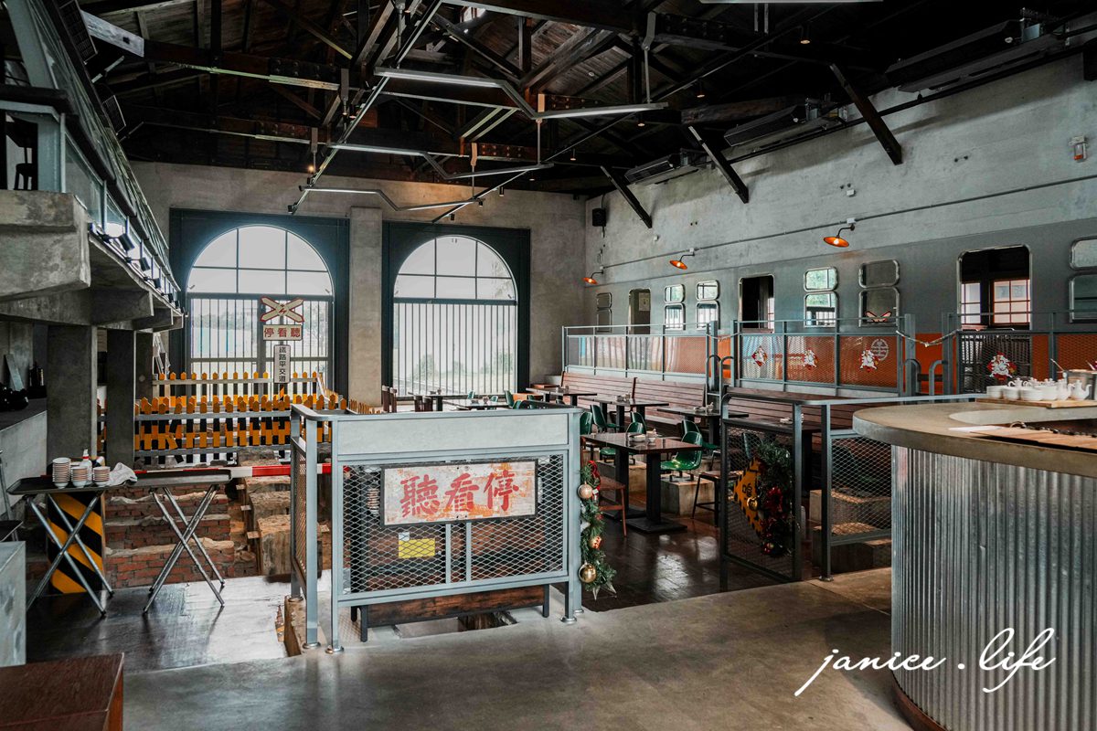 機關車庫 Tea House 1917 機關車庫位置地點 機關車庫菜單 機關車庫電話 機關車庫訂位 台東美食 台東聚會餐廳 台東新餐廳 台東旅遊 台東景點 潔妮食旅生活 臺東縣台東市桂林北路298號 0972256615 櫻桃鴨三吃 烤鴨三吃 