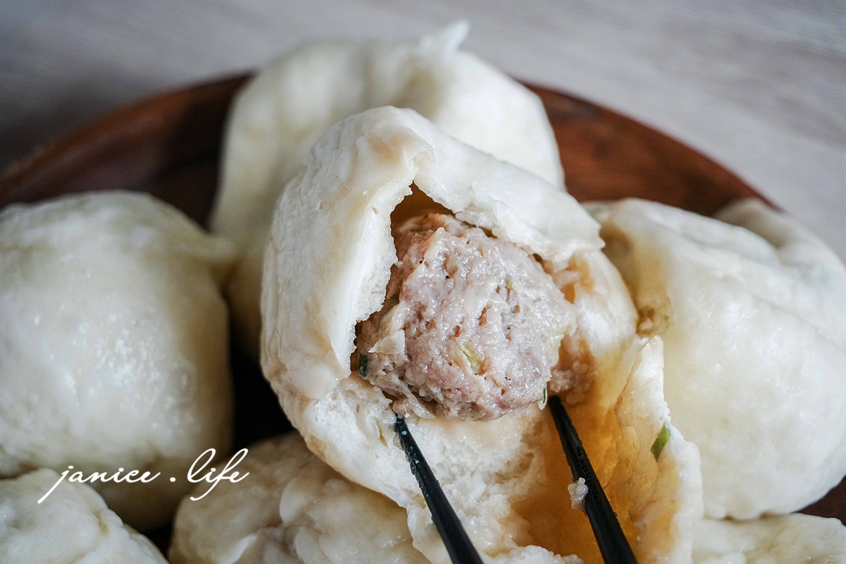 八德美食 八德早餐 八德排隊美食 六福包子東勇店 手工包子 肉包 韭菜包 桃園市八德區東勇北路586號 032182086 潔妮食旅生活 六福包子東勇店菜單