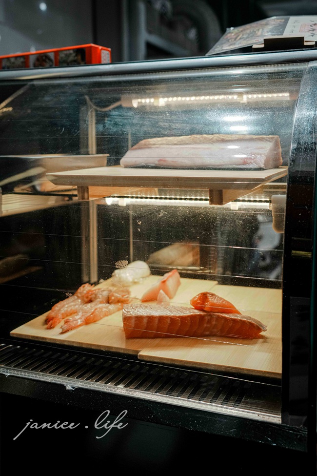 大溪日本料理 大溪美食 大溪生魚片推薦 一日魚屋 桃園市大溪區埔頂路二段17號之1 埔頂路美食 大溪丼飯 大溪握壽司 一日魚屋菜單 一日魚屋點餐 潔妮食旅生活