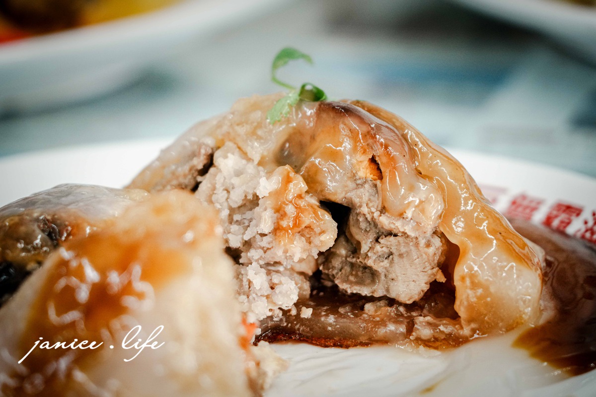 嘉義美食 黑皮海鮮餐廳 黑皮海鮮餐廳菜單 巨無霸海鮮肉圓 嘉義縣布袋鎮中山路43號 布袋港美食 布袋港餐廳推薦 潔妮食旅生活 嘉義美食 布袋美食 嘉義旅遊 嘉義景點 肉圓推薦