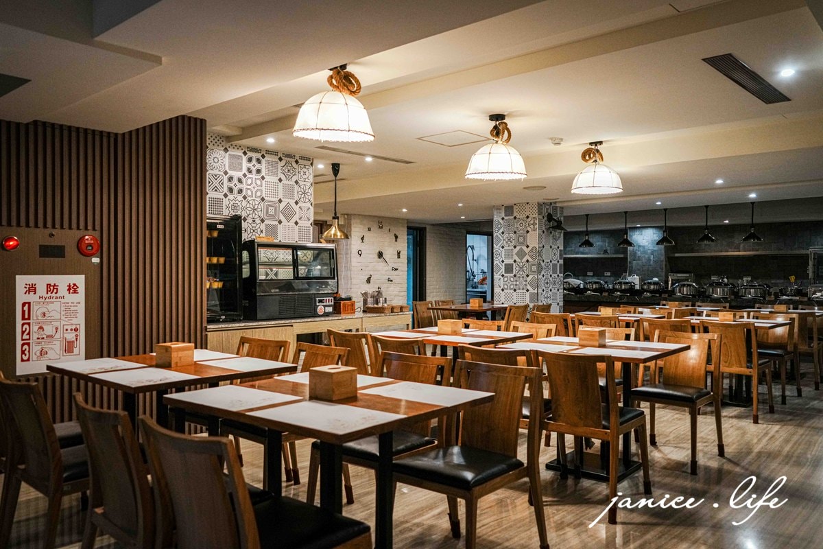 嘉義住宿飯店推薦 蘭桂坊花園酒店 蘭桂坊花園酒店停車 蘭桂坊花園酒店位置 蘭桂坊花園酒店早餐 文化路夜市 嘉義旅遊 嘉義飯店推薦 嘉義市西區延平街250號 潔妮食旅生活