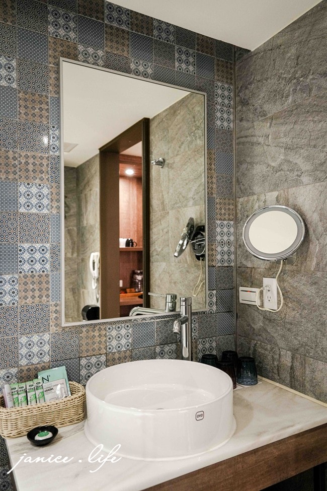 嘉義住宿飯店推薦 蘭桂坊花園酒店 蘭桂坊花園酒店停車 蘭桂坊花園酒店位置 蘭桂坊花園酒店早餐 文化路夜市 嘉義旅遊 嘉義飯店推薦 嘉義市西區延平街250號 潔妮食旅生活