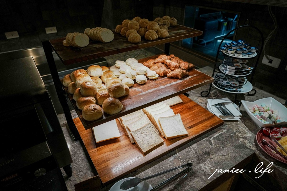 嘉義住宿飯店推薦 蘭桂坊花園酒店 蘭桂坊花園酒店停車 蘭桂坊花園酒店位置 蘭桂坊花園酒店早餐 文化路夜市 嘉義旅遊 嘉義飯店推薦 嘉義市西區延平街250號 潔妮食旅生活